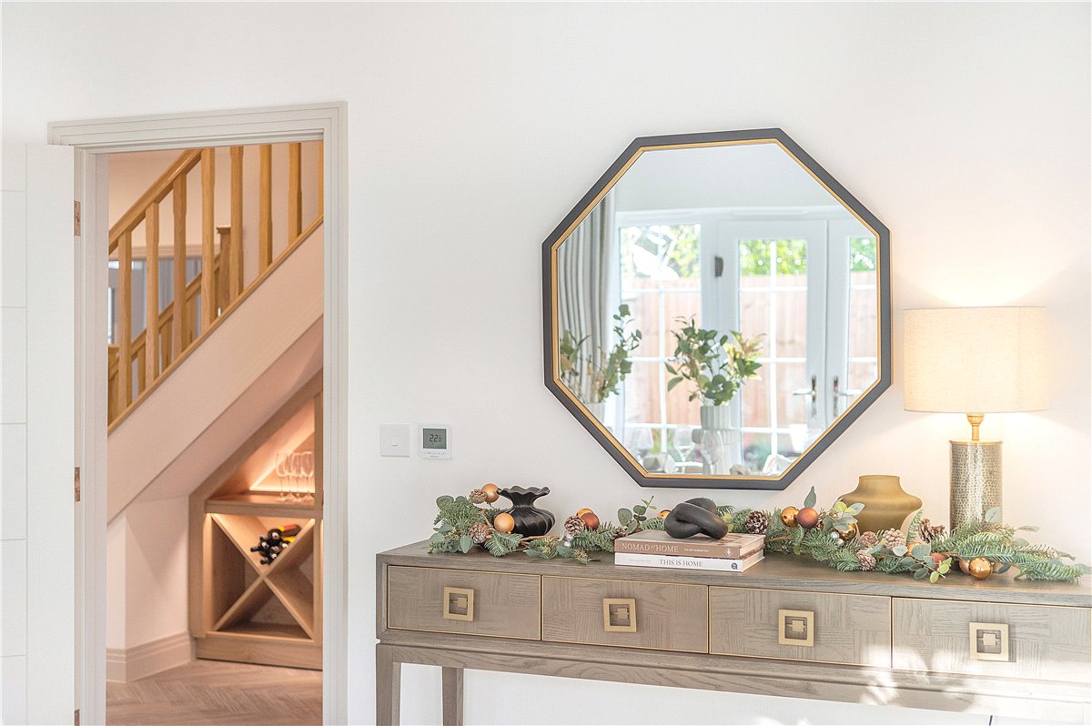 5 bedroom house, Oakfields, Preston SG4 - Sold