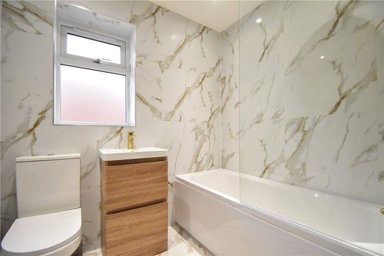 2 bedroom bungalow, Prentice Close, Longstanton CB24 - Sold STC