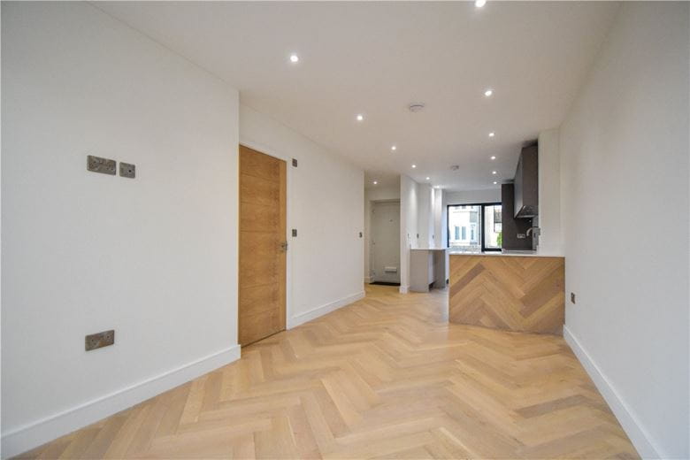 2 bedroom house, High Street, Chesterton CB4 - Available