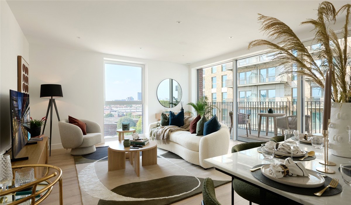 2 bedroom flat, Grand Union, Beresford Avenue HA0 - Available