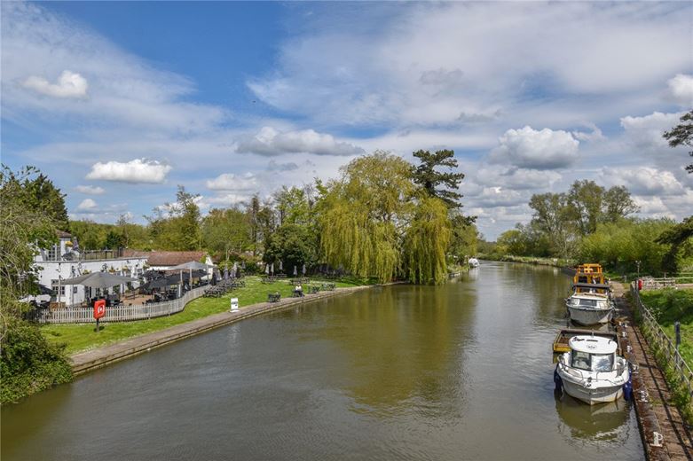 3 bedroom house, Bannold Road, Waterbeach CB25 - Available