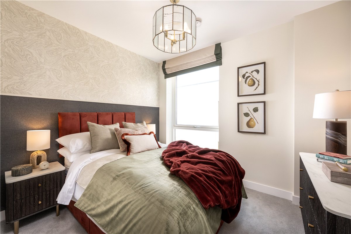 3 bedroom flat, Eddington Avenue, Eddington CB3 - Available