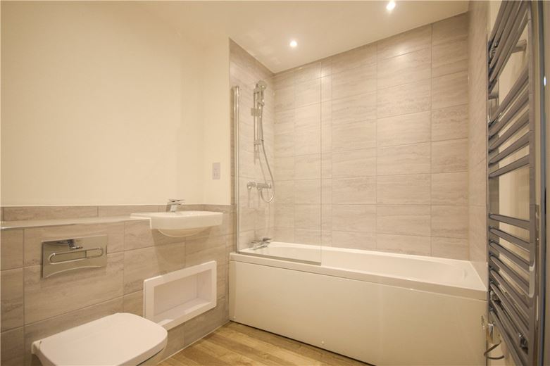 1 bedroom flat, Saffron Way, Cherry Hinton CB1 - Available