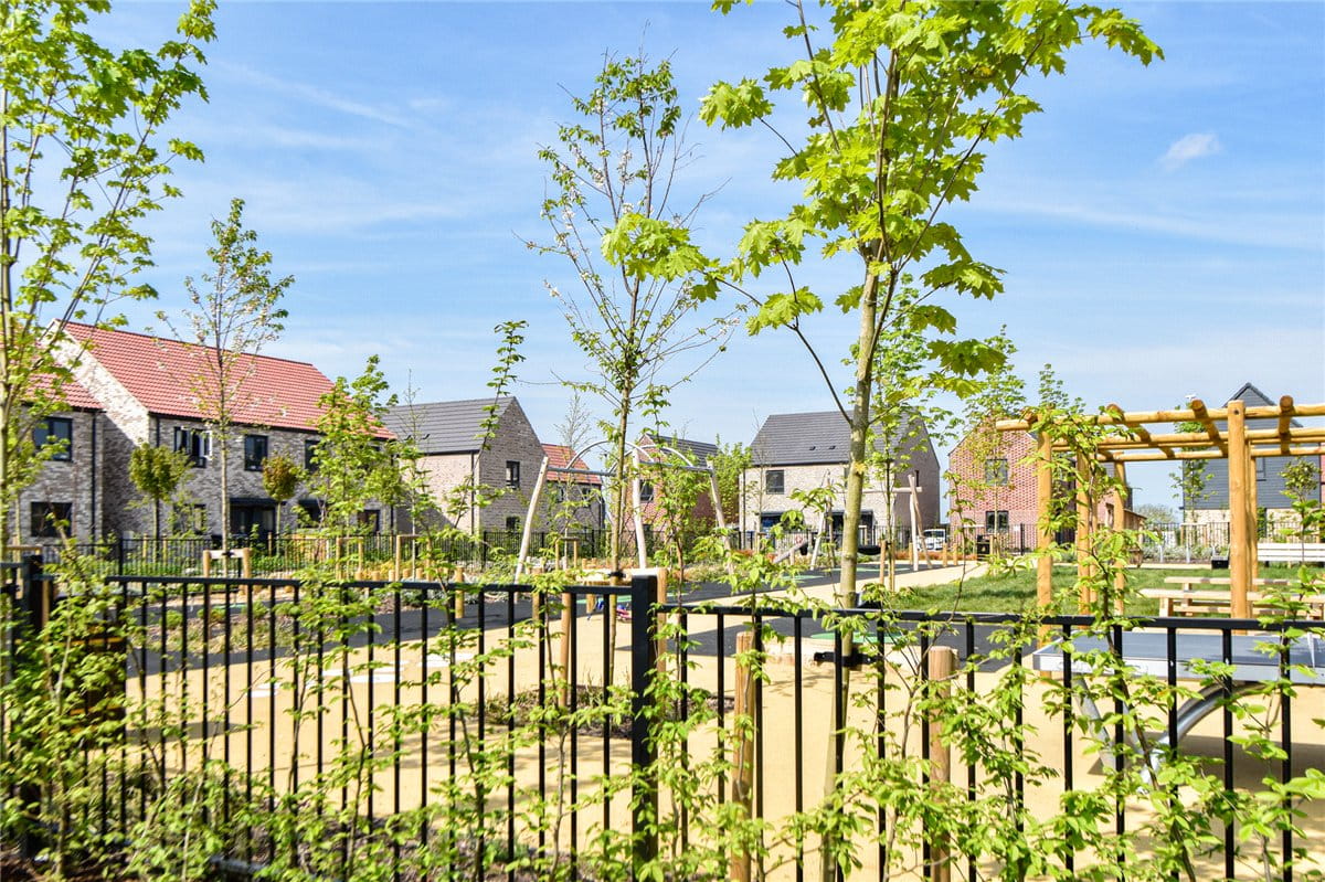 2 bedroom maisonette, Saffron Way, Cherry Hinton CB1 - Available