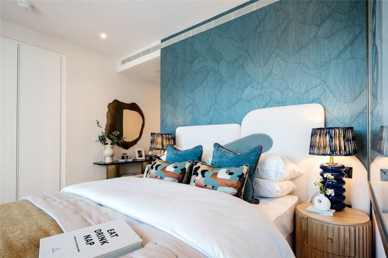 2 bedroom flat, White City Living, 54 Wood Lane W12 - Available