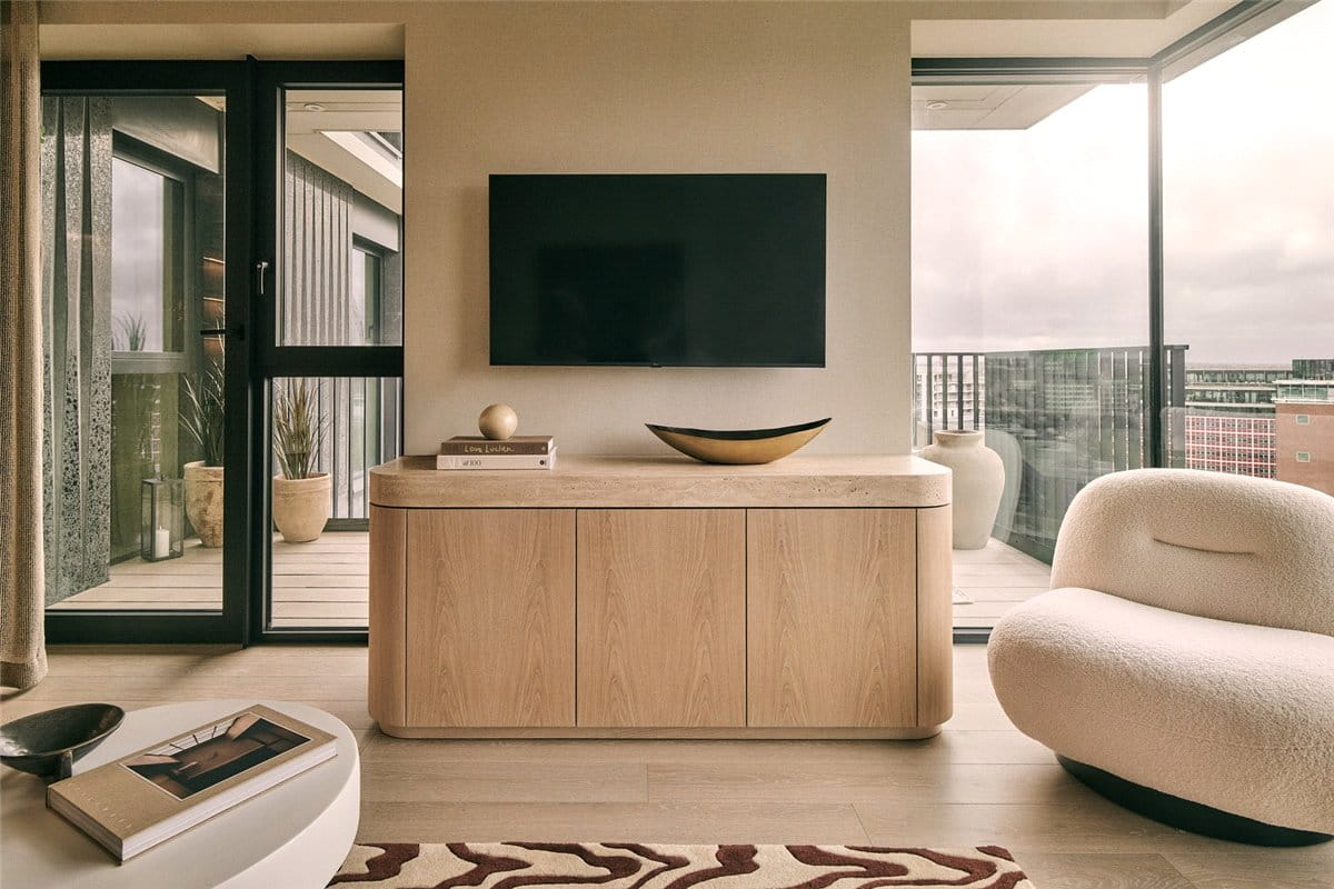 3 bedroom flat, White City Living, 54 Wood Lane W12 - Available