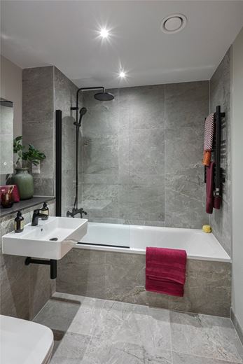 1 bedroom flat, Dutton Street, Manchester M3 - Available