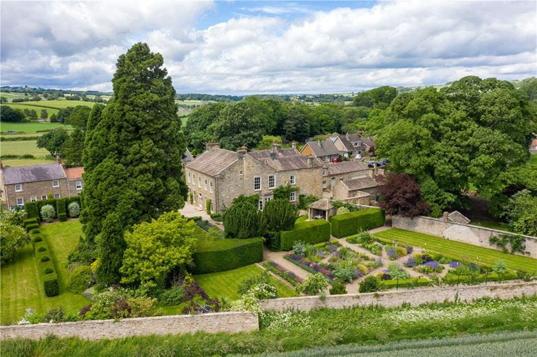 6 bedroom house, Gilling West, Near Richmond DL10 - Available