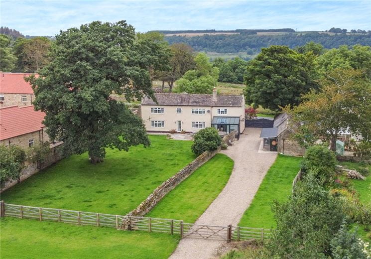 3 bedroom house, Grange Close Farm, Hudswell DL11 - Available