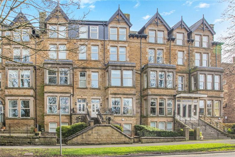 2 bedroom flat, Valley Drive, Harrogate HG2 - Sold