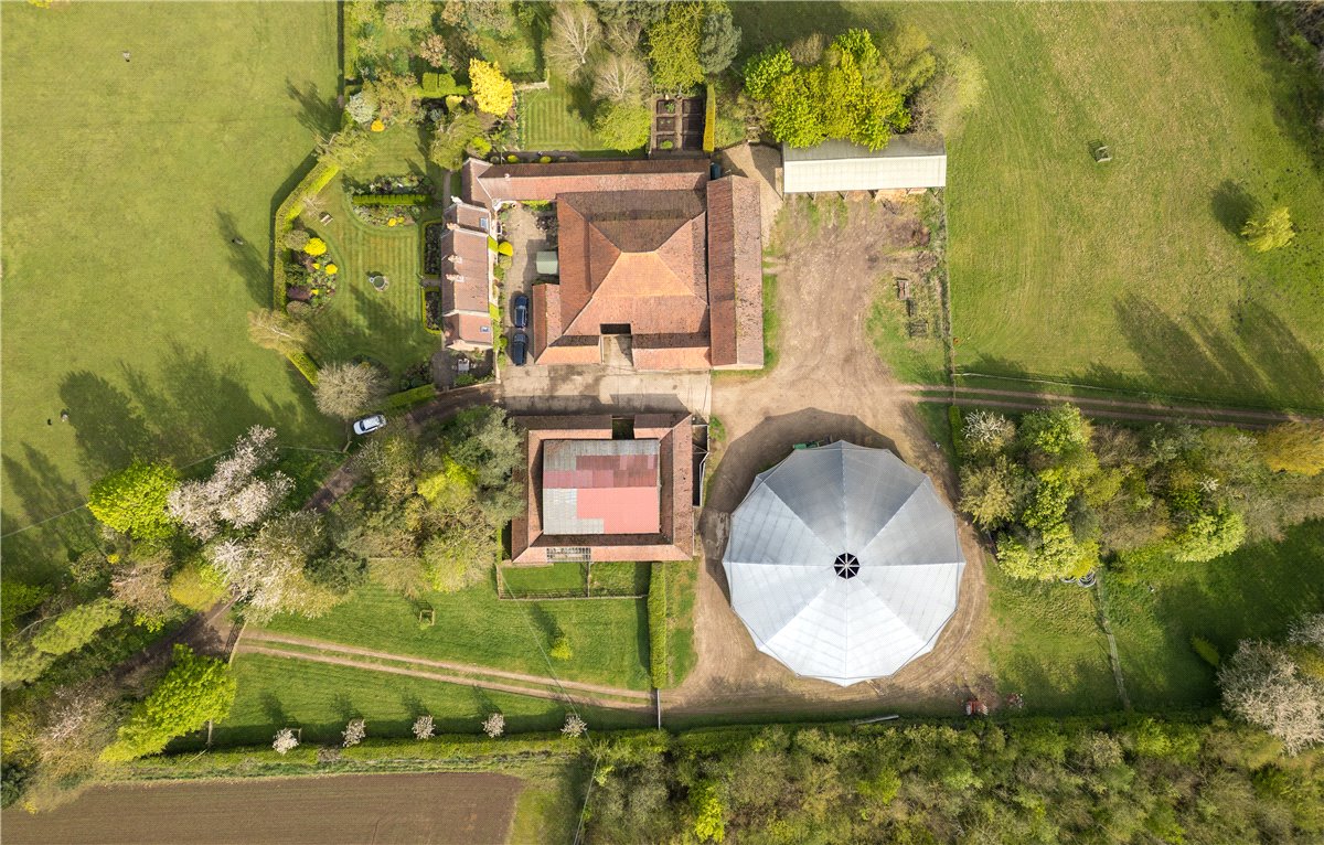  bedroom house, Residential Development Opportunity, Low Farm Barns YO26 - Available