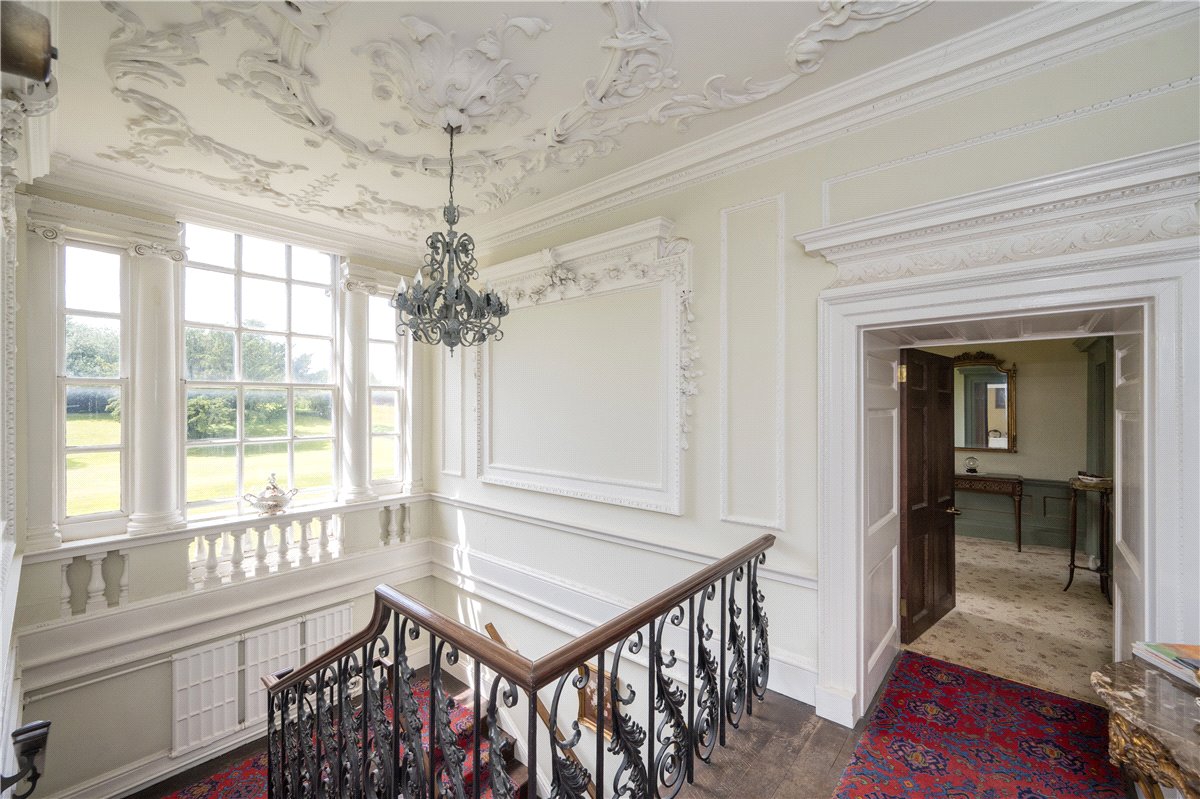  House, Wadworth, Doncaster DN11 - Available