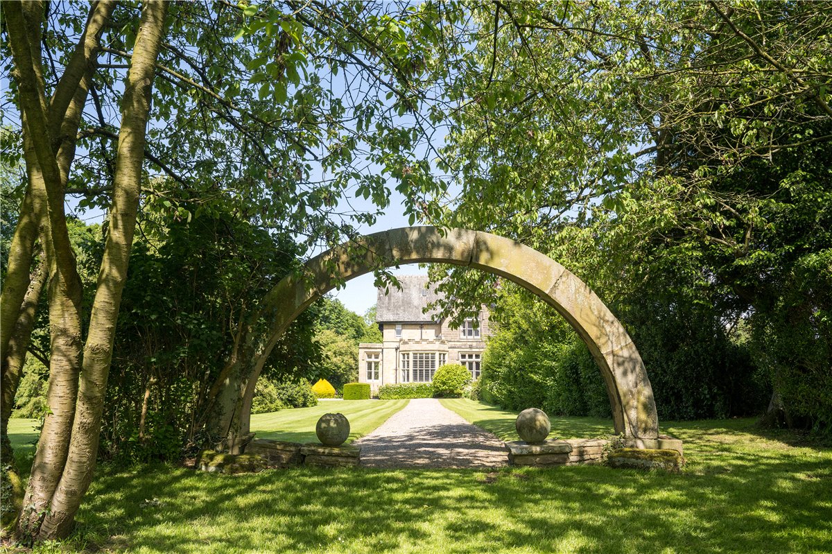 8 bedroom house, Bilton Lane, Harrogate HG1 - Sold STC