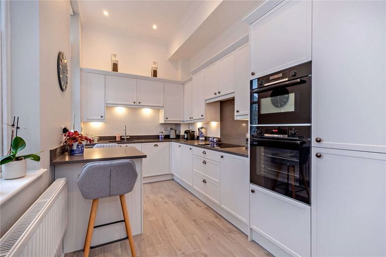 2 bedroom flat, Apartment 9, Ellis House, Ellis Court HG1 - Sold