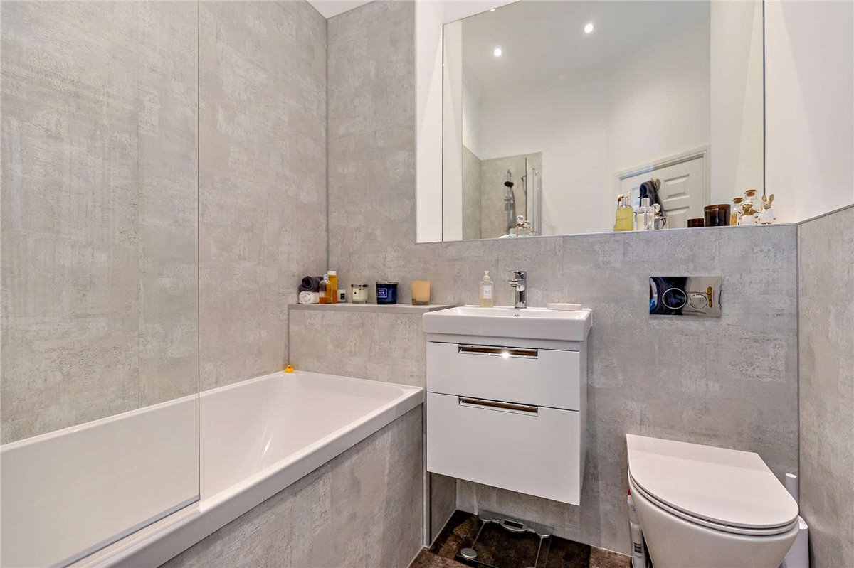 2 bedroom flat, Apartment 9, Ellis House, Ellis Court HG1 - Sold