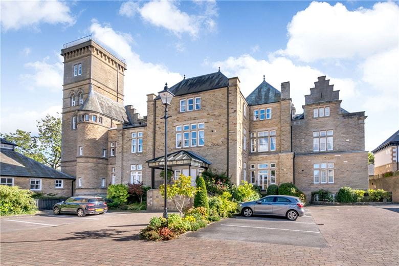 2 bedroom flat, Apartment 9, Ellis House, Ellis Court HG1 - Available