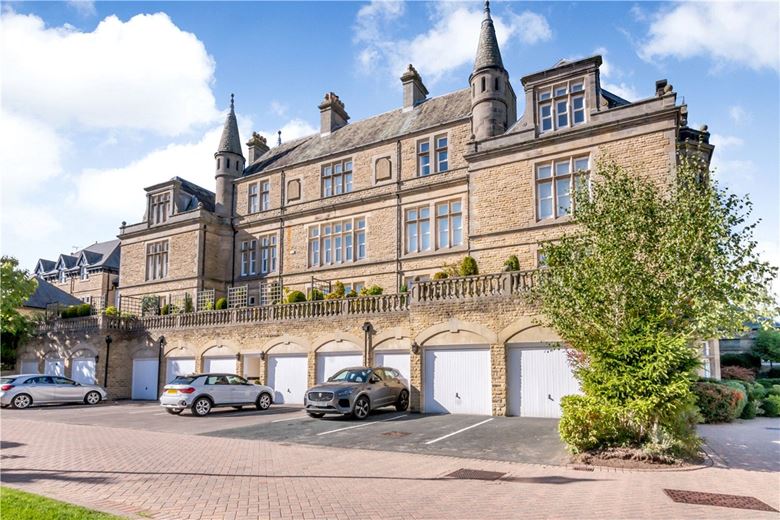 2 bedroom flat, Apartment 9, Ellis House, Ellis Court HG1 - Sold