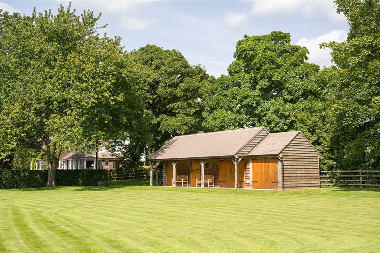 4 bedroom house, Woodgate Lane, Weeton LS17 - Available