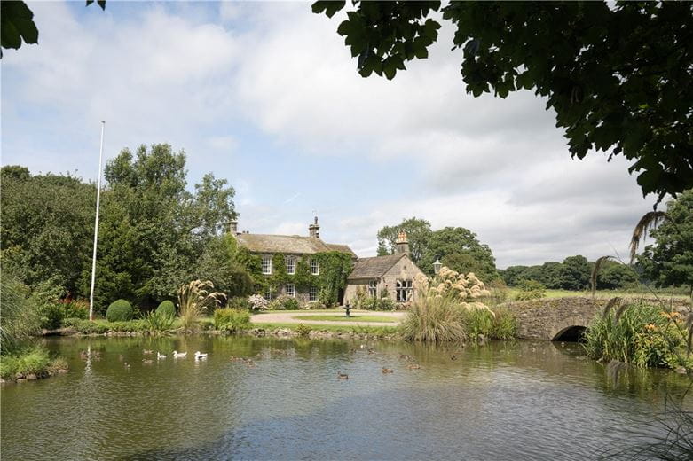 5 bedroom house, Farfield House, Addingham LS29 - Available