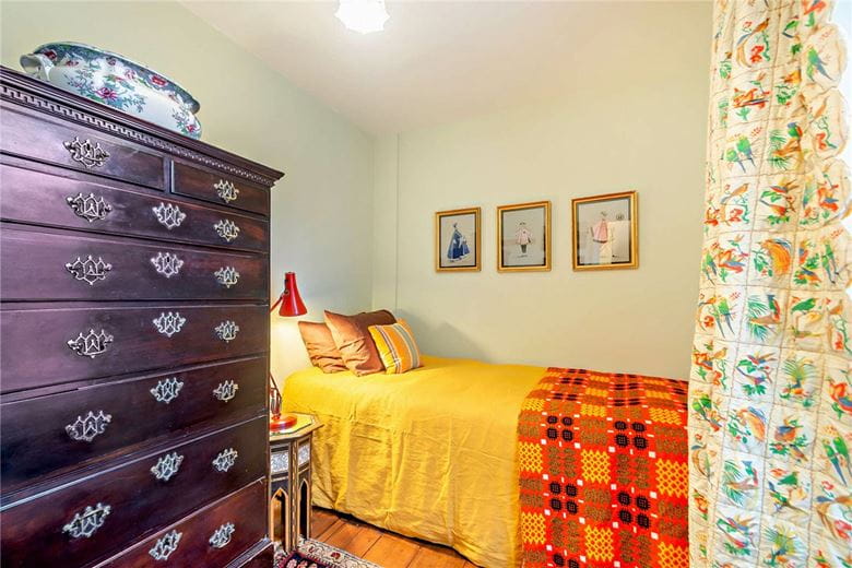 2 bedroom house, Wellington Square, Harrogate HG2 - Available