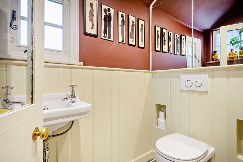 2 bedroom house, Wellington Square, Harrogate HG2 - Available