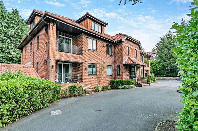 3 bedroom flat, Kent Road, Harrogate HG1 - Sold STC