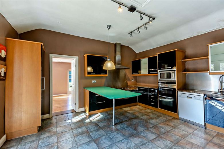 5 bedroom house, Langcliffe Avenue, Harrogate HG2 - Sold