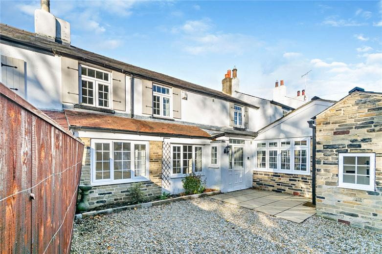 3 bedroom house, The Ford Cottage, Farnham HG5 - Available