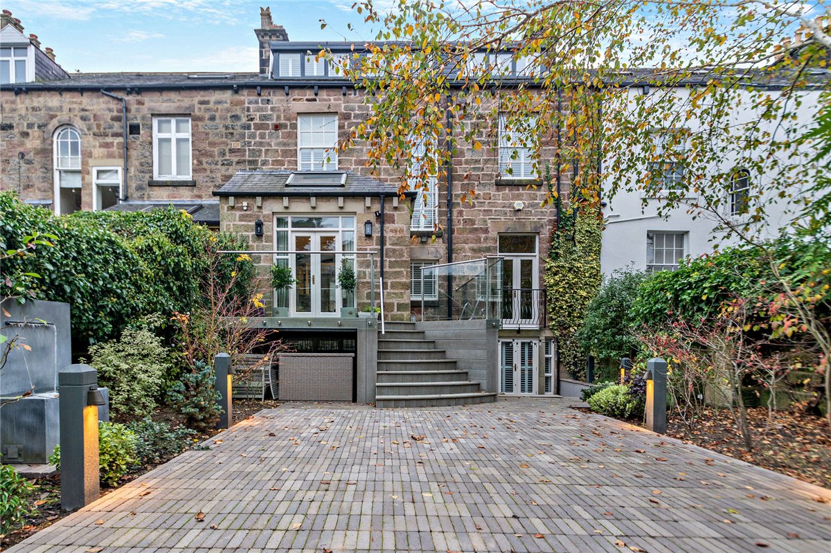 5 bedroom house, Queen Parade, Harrogate HG1 - Sold