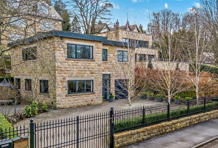 4 bedroom house, Oakdale, Harrogate HG1 - Sold STC