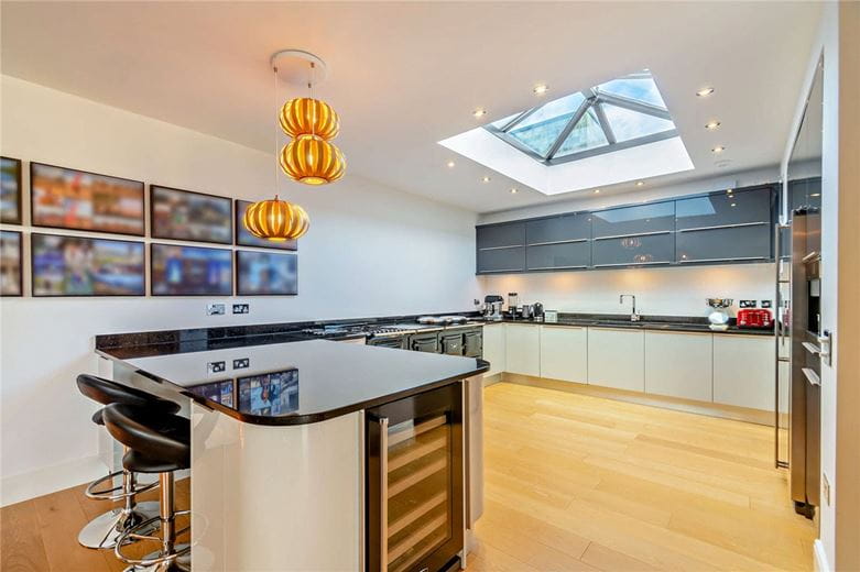 4 bedroom house, Oakdale, Harrogate HG1 - Sold