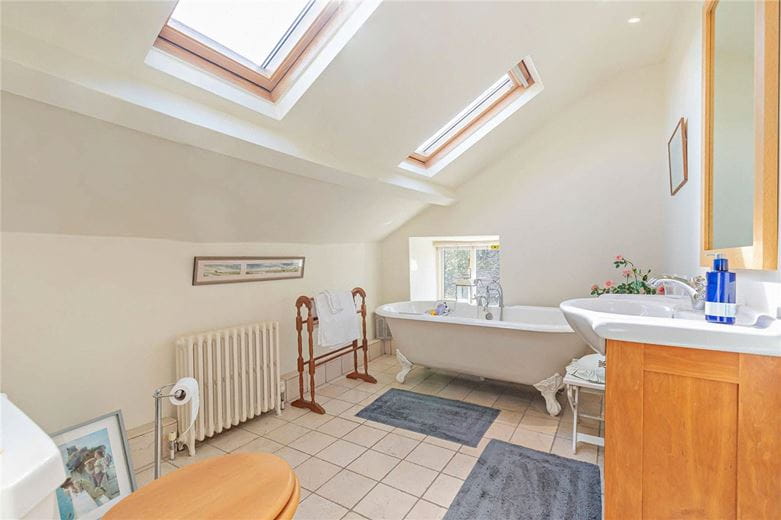 5 bedroom house, Church Square, Harrogate HG1 - Available