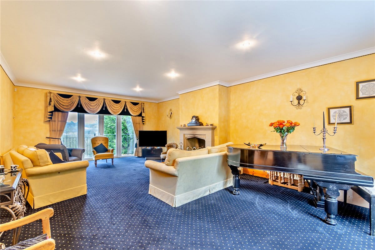 5 bedroom house, Nidd Bank, Knaresborough HG5 - Sold