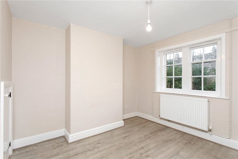 3 bedroom house, 1 Smithy Row, Hurst Green BB7 - Available