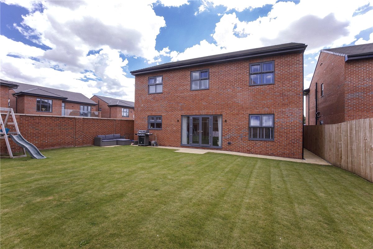 5 bedroom house, Hughlings Close, Green Hammerton YO26 - Available