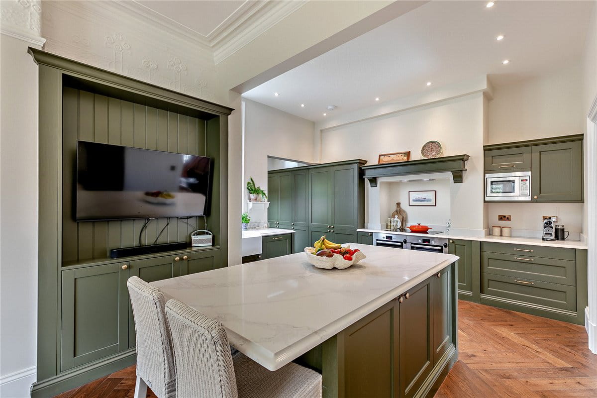 6 bedroom house, Crag Lane, Huby LS17 - Sold