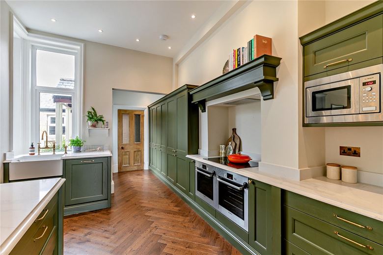 6 bedroom house, Crag Lane, Huby LS17 - Sold