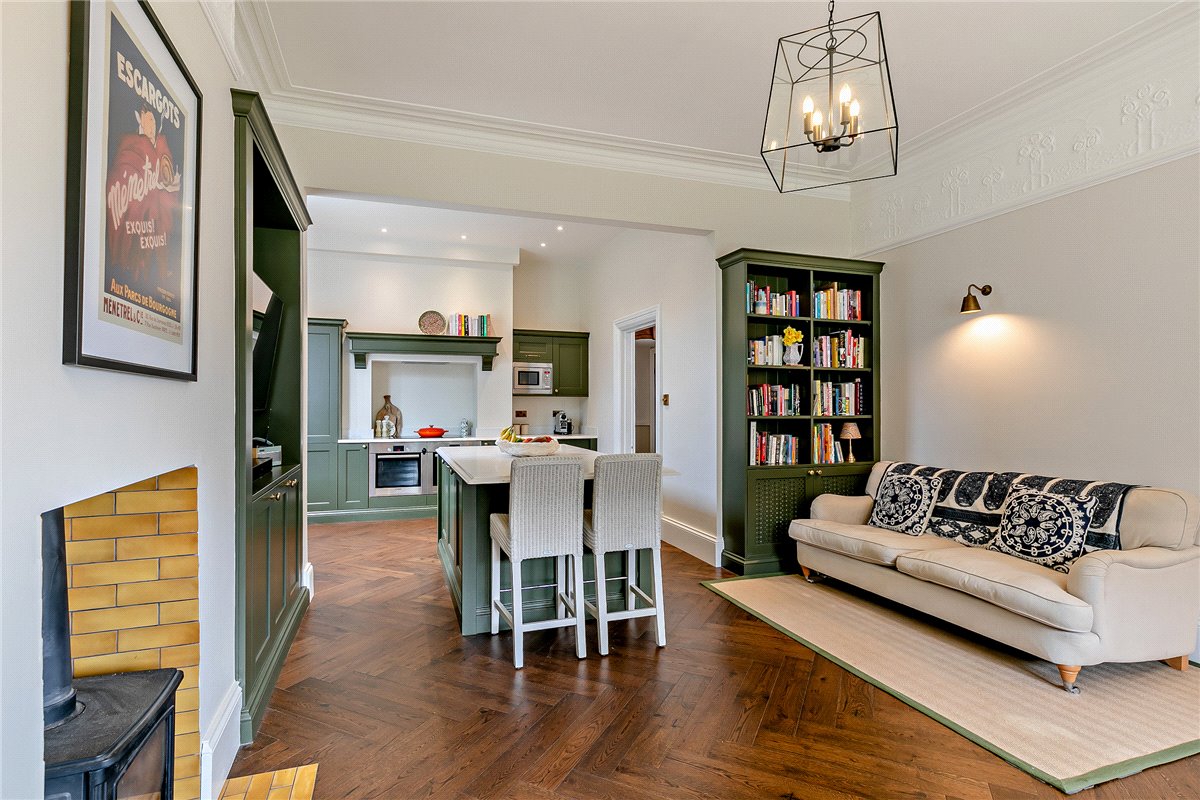 6 bedroom house, Crag Lane, Huby LS17 - Sold