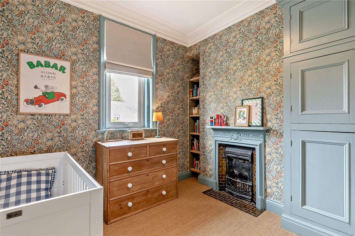 6 bedroom house, Crag Lane, Huby LS17 - Sold