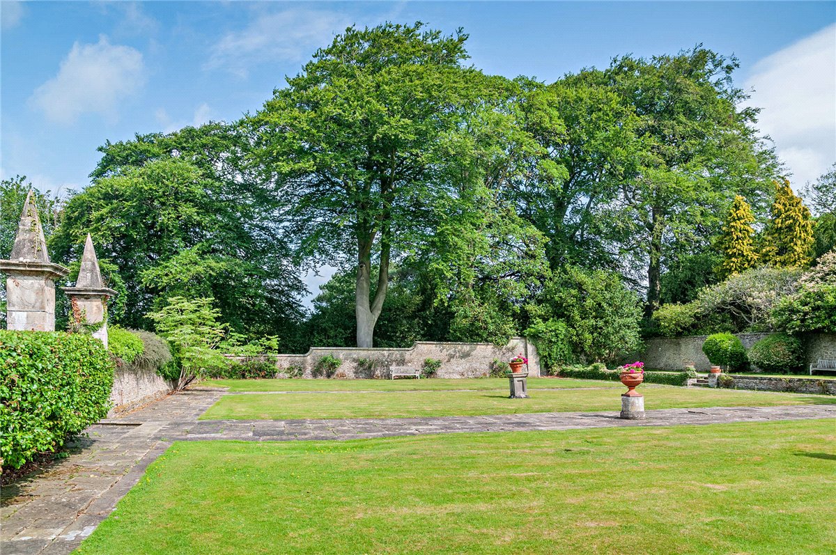 7 acres House, Farfield Hall, Addingham LS29 - Available