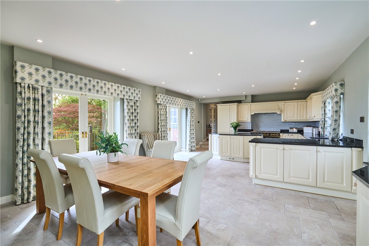 6 bedroom house, Burley Woodhead, Near Ilkley LS29 - Available
