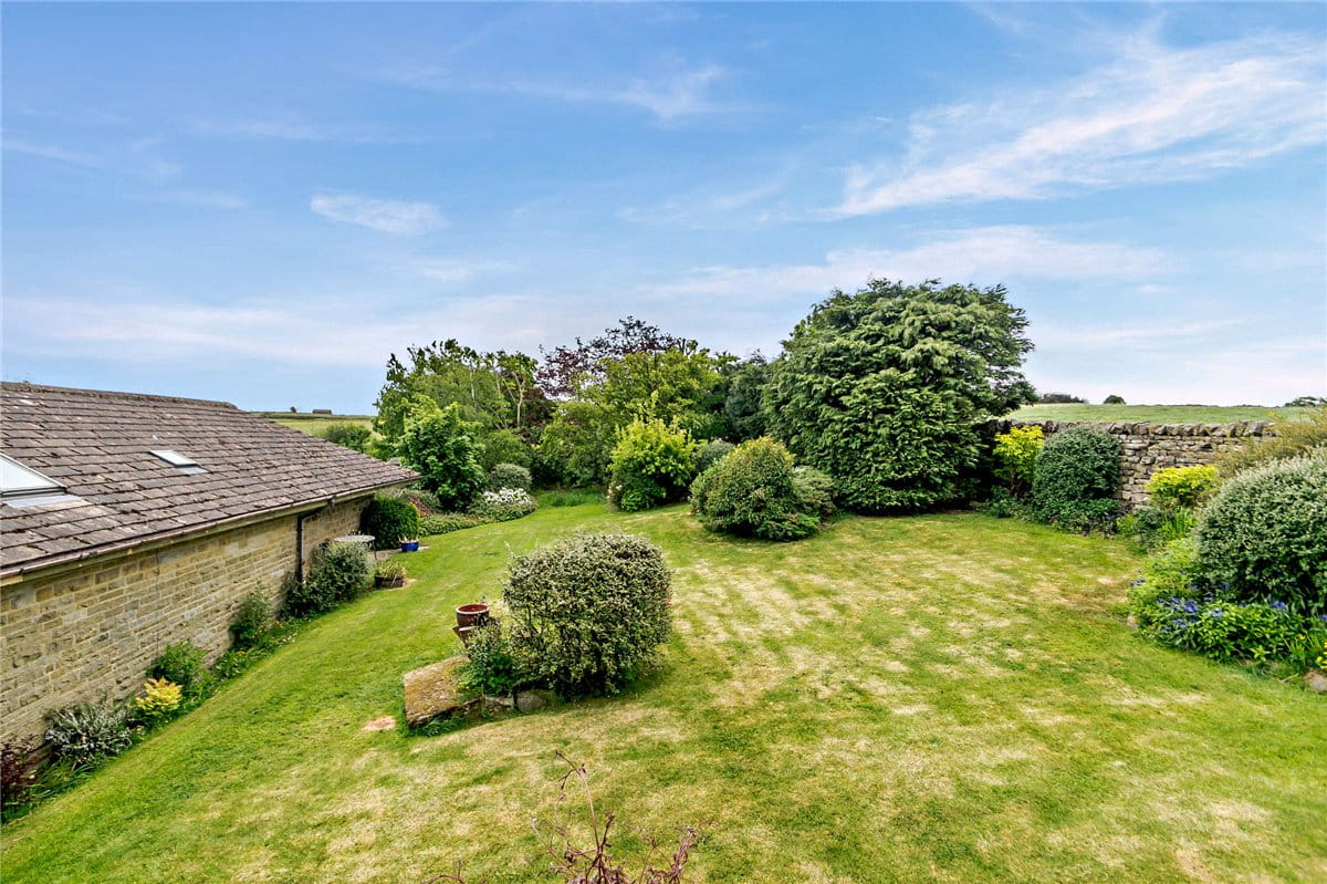 4 bedroom house, Stumps Lane, Darley HG3 - Available