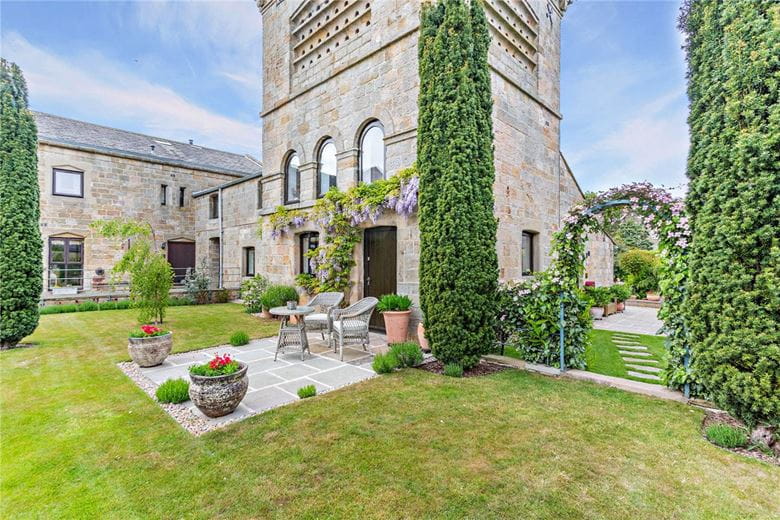 4 bedroom house, Moor Park, Beckwithshaw HG3 - Sold