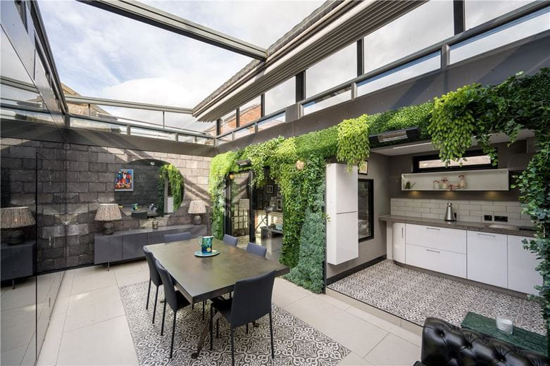  bedroom flat, West Park, Harrogate HG1 - Available