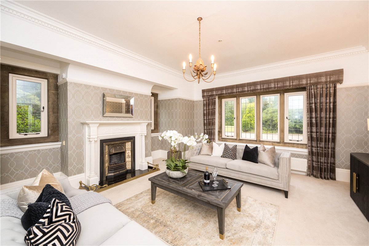 6 bedroom house, Moor Lane, Burley in Wharfedale LS29 - Sold STC