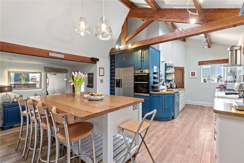 5 bedroom house, West Lane, Bradley BD20 - Available