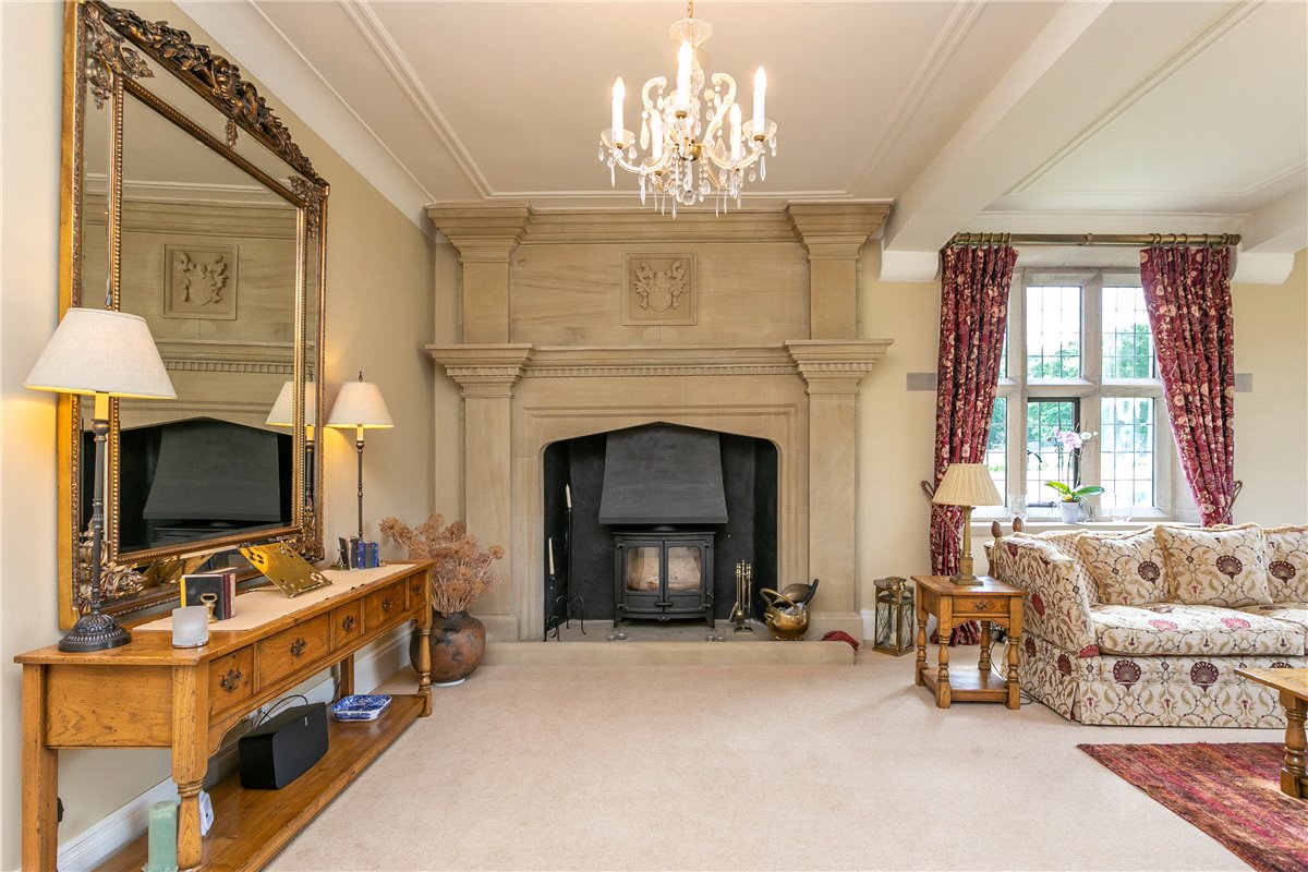 6 bedroom house, Osbaldeston, Near Blackburn BB2 - Available