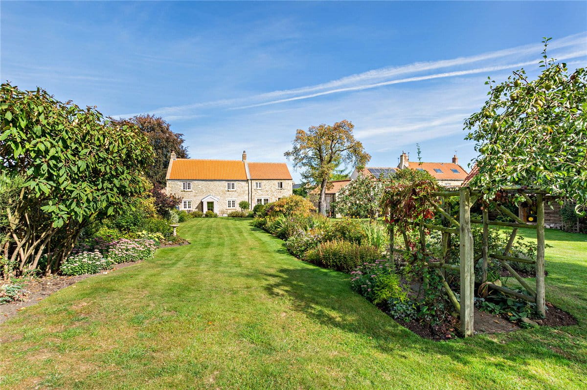 4 bedroom cottage, Mickley, Ripon HG4 - Sold STC