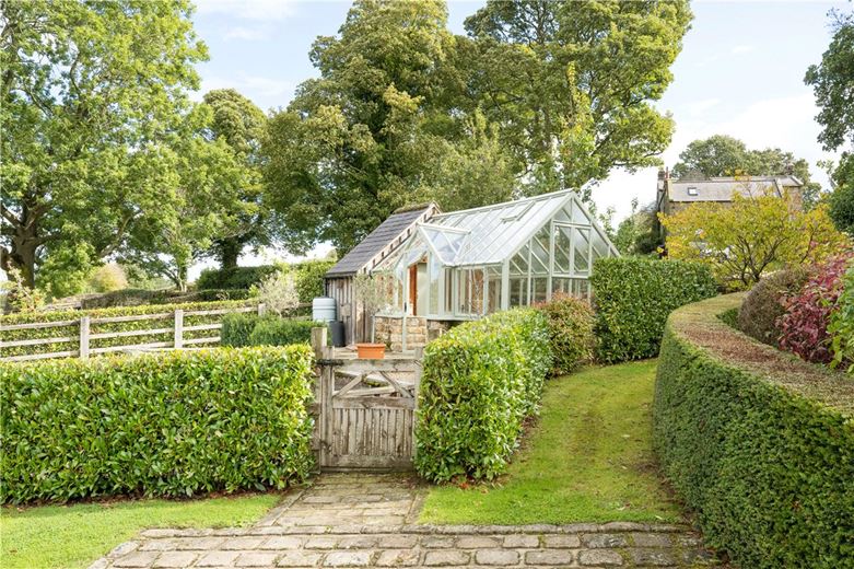 5 bedroom house, Felliscliffe, Near Harrogate HG3 - Available