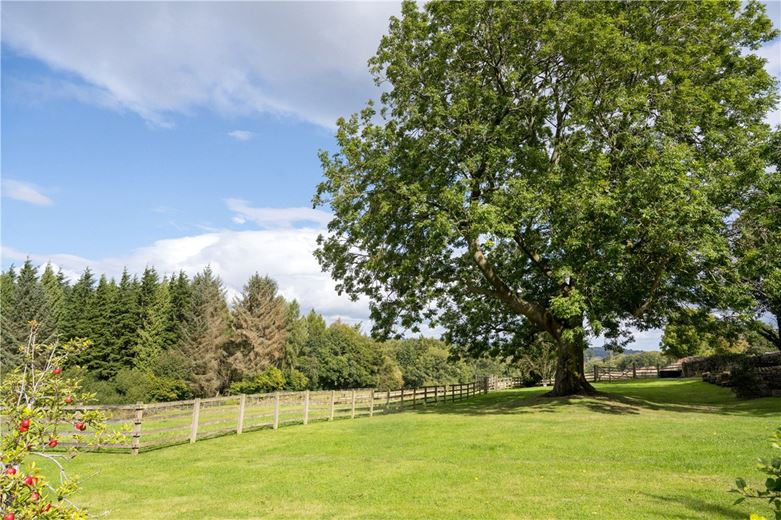 5 bedroom house, Felliscliffe, Near Harrogate HG3 - Available